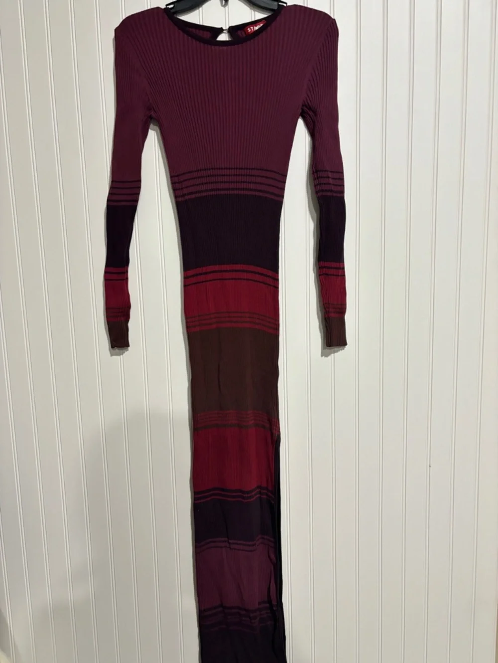 STAUD Maroon Ribbed Long Sleeve Gradient Dress with Red Accents - Picture 5 of 8